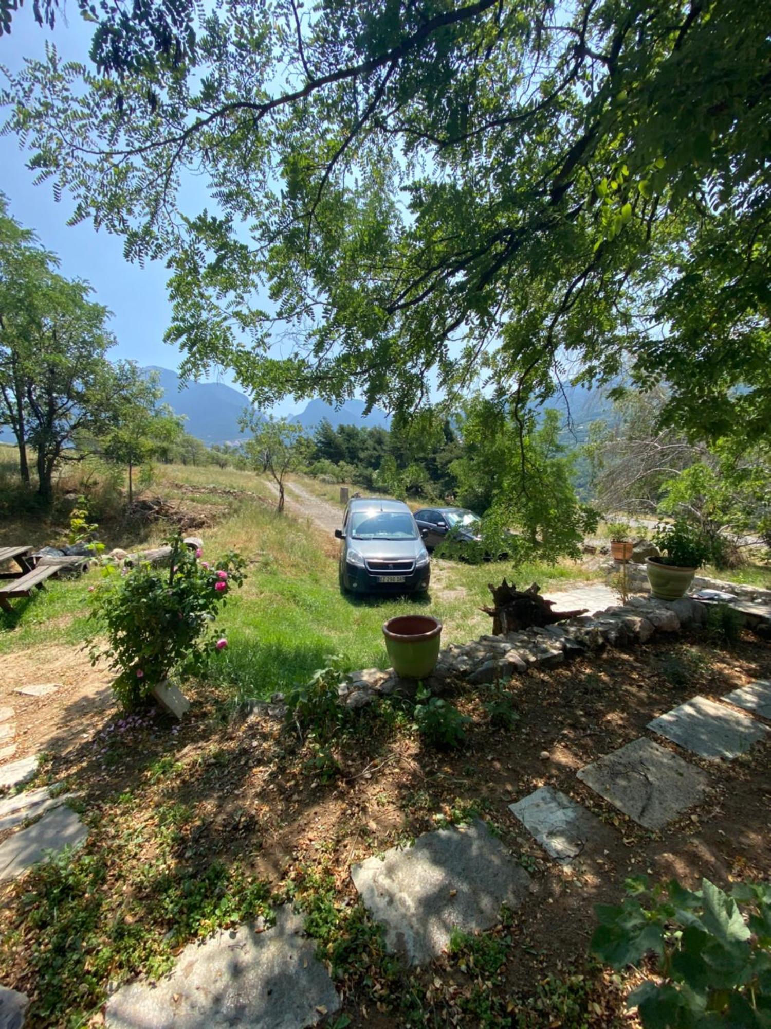 Corps De Garde De La Roche Villa Mont-Dauphin Ngoại thất bức ảnh